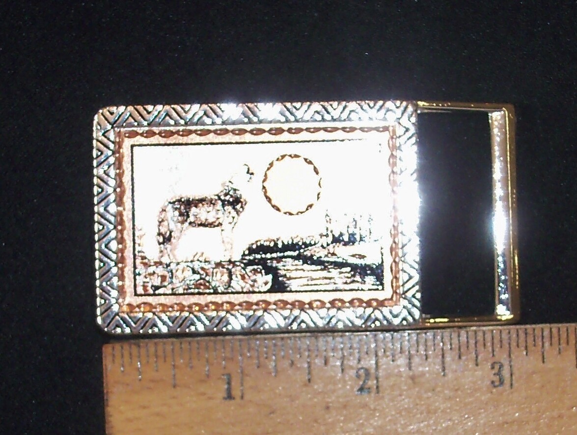2 1/2&Prime; DRESS SIZE BELT BUCKLE W/COPPER & SILVER-PLATE WOLF HOWLING AT MOON SCENE