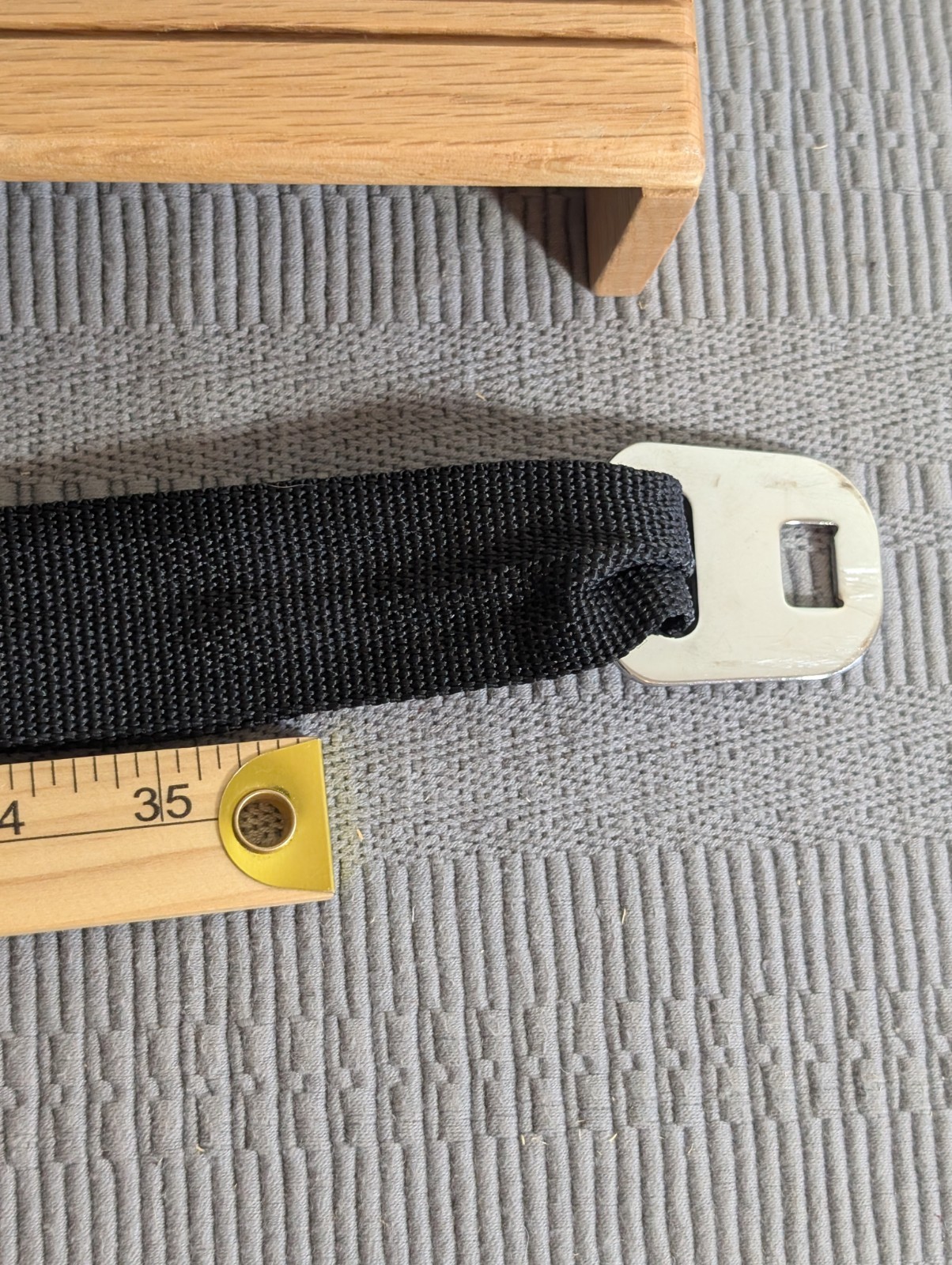 CORVETTE LOGO SEATBELT STEEL BUCKLE BELT – EXPANDABLE UP TO 36INCHES-GENTLY USED