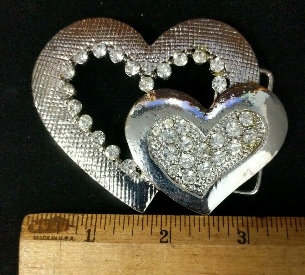 Great/Fun/Fashionable Belt Buckle Lightweight Silver Toned Rhinestone Hearts