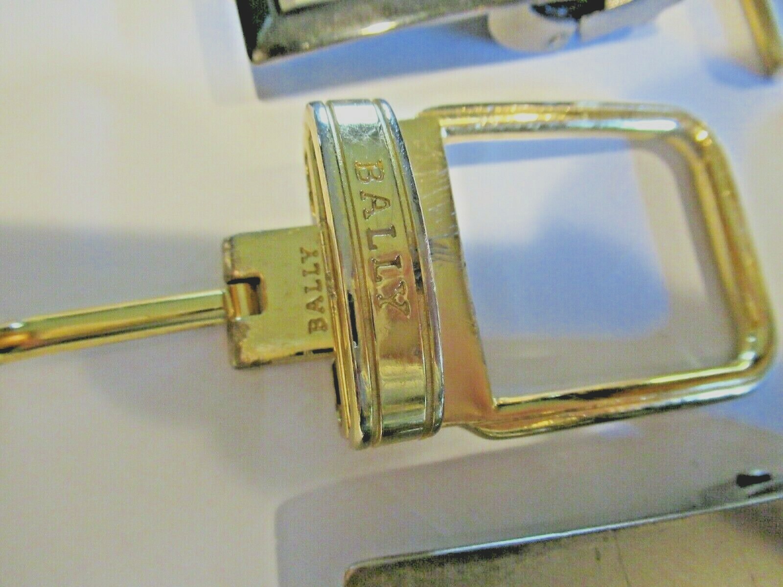 LOT 5 DESIGNER YSL Yves Saint Laurent IZOD BALLY TED BAKER FERRARI Belt Buckles
