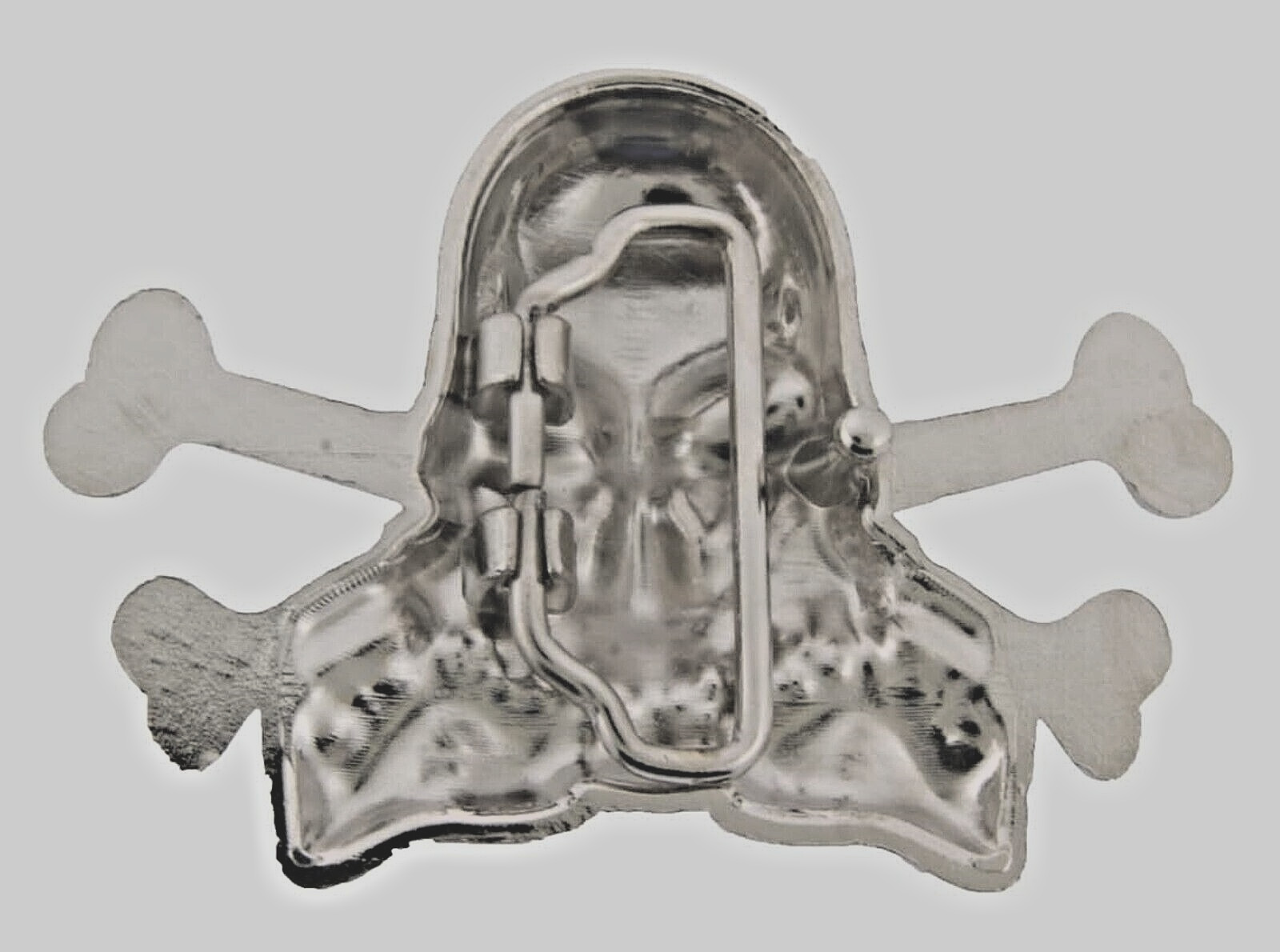 Skull Belt Buckle Silver Metal Skeleton Crossbones Pirate Sign Halloween Party