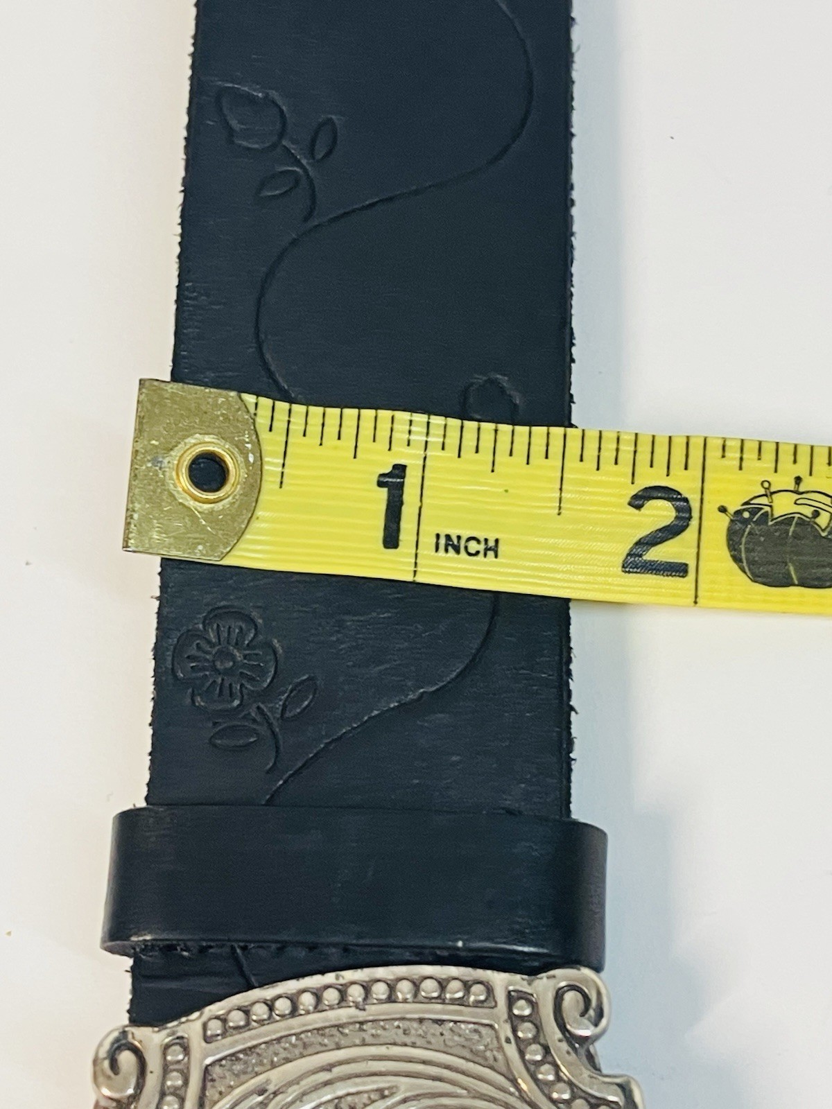 Womens Linea Pelle Black Leather Belt with Floral Buckle Large