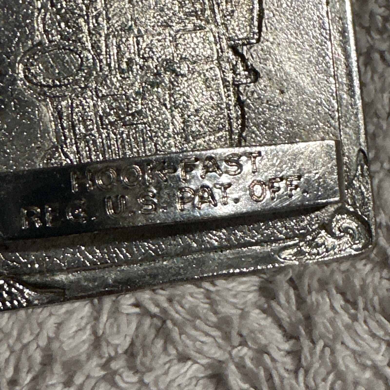 Overnight trucker belt buckle