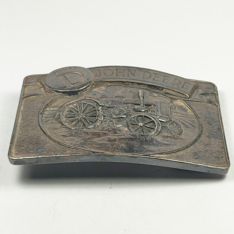 1988 John Deere Model D Farm Tractor Farming Agriculture Vintage Belt Buckle