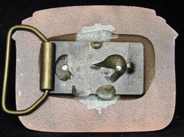 WB01194 *NOS* 2010 BRADFORD EXCHANGE **JOHN WAYNE – STAGECOACH** BELT BUCKLE