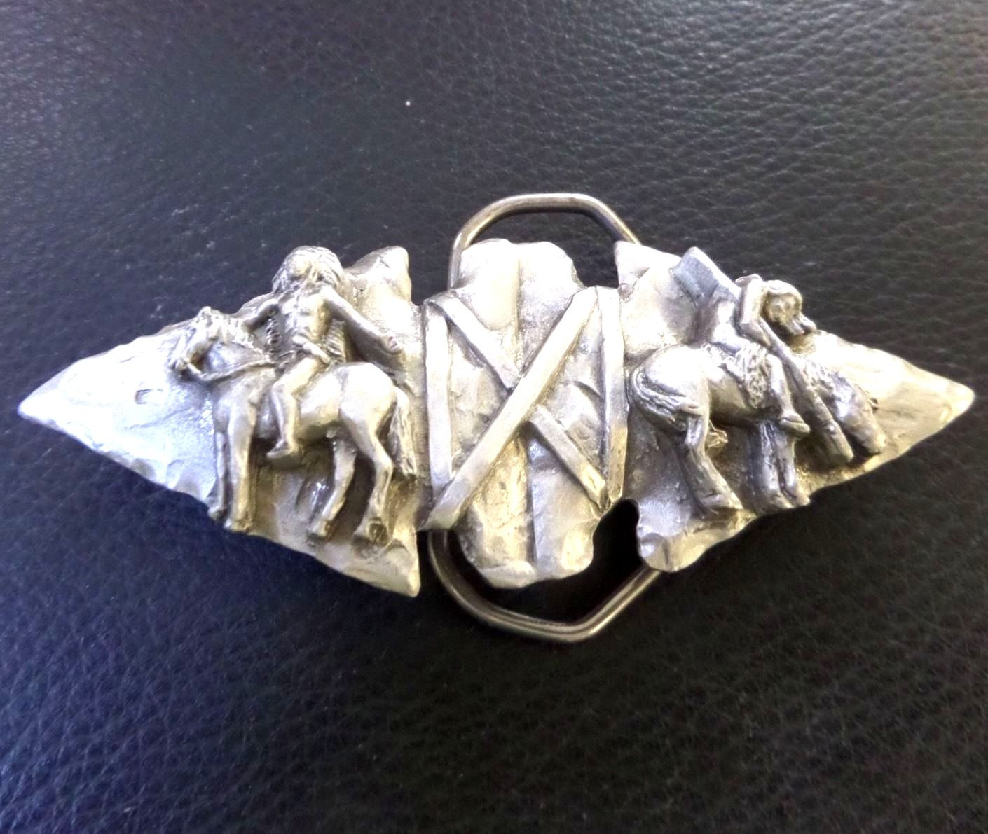 1993 New Vintage GAP Tomahawk Battle Ax Arrowhead Mens Indian Belt Buckle
