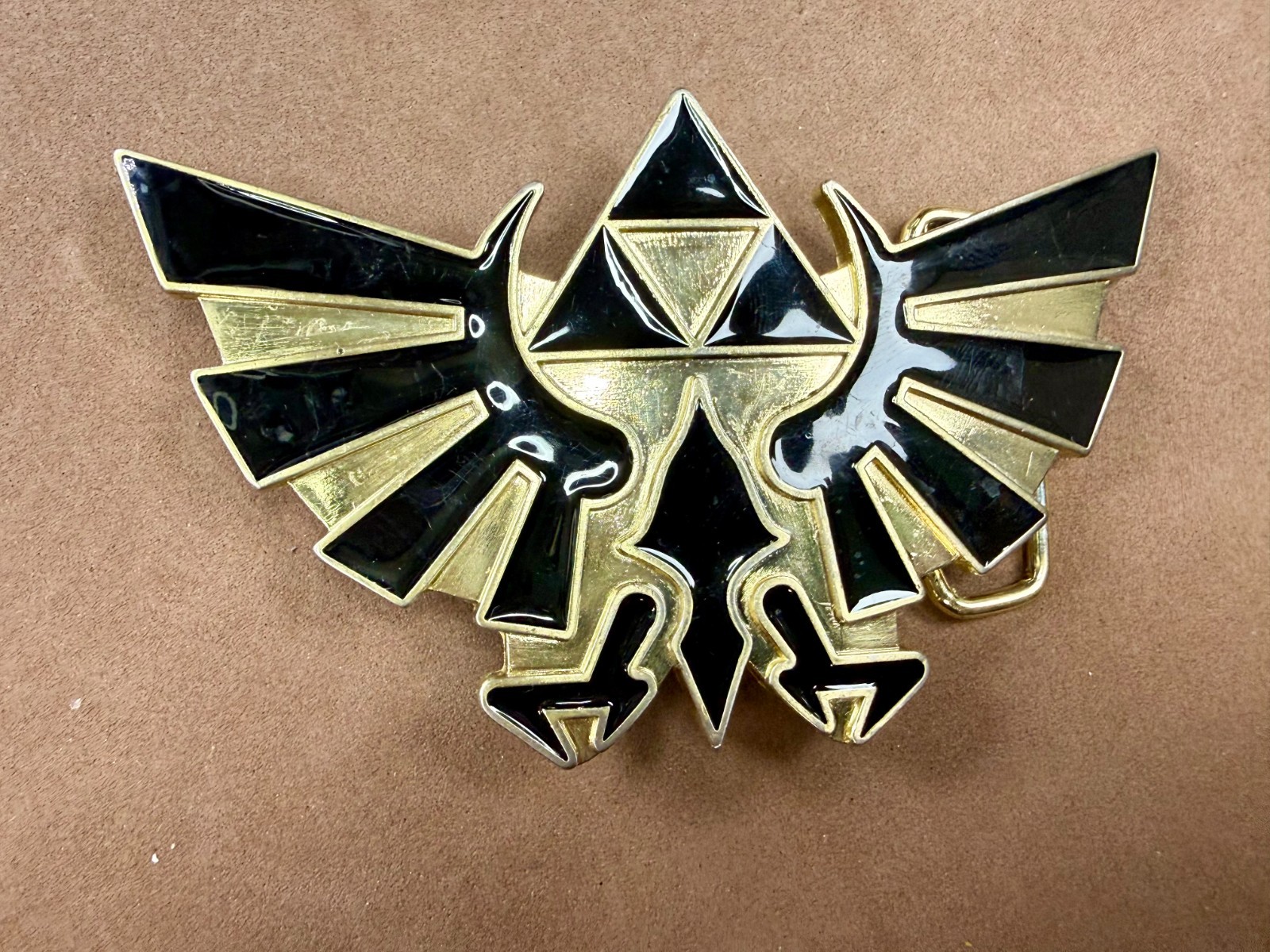 The Legend of Zelda Iconic Golden Hylian Crest 2008 Nintendo Belt Buckle