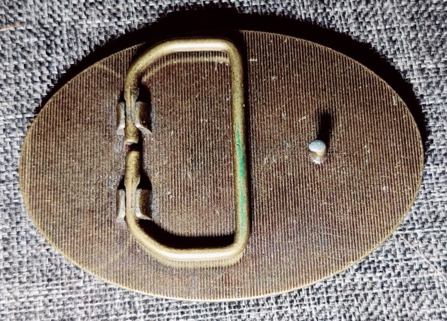Vintage Tommy Hilfiger Belt Buckle Brass Oval 3 1/4&Prime; x 2 1/4&Prime; EUC
