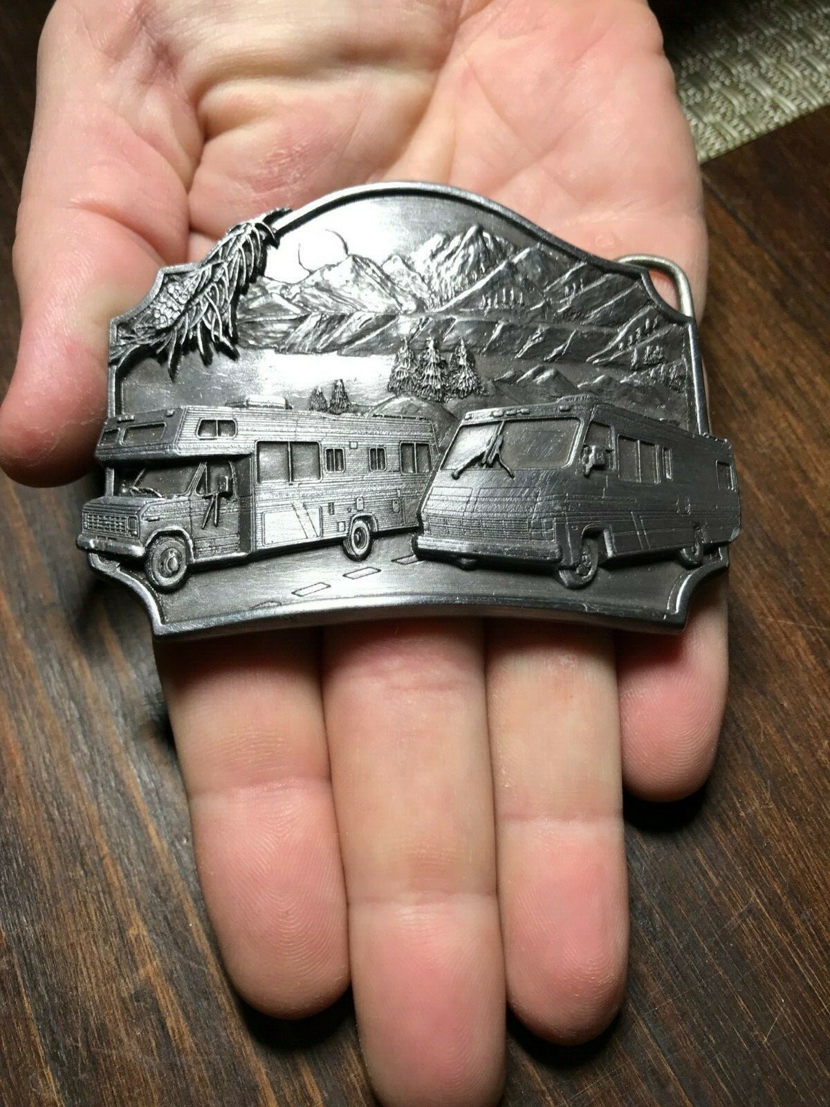 RV motorhome car travel BELT BUCKLE 1987 siskiyou metal western trip road huntin