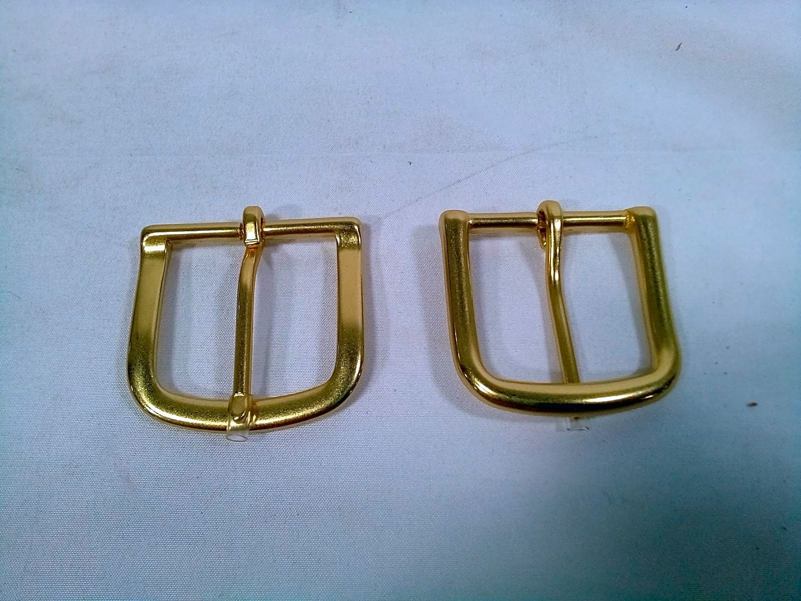 Buckleguy Solid Brass Heel Bar Buckle Natural Brass 1 1/2 Inch Lot of 40