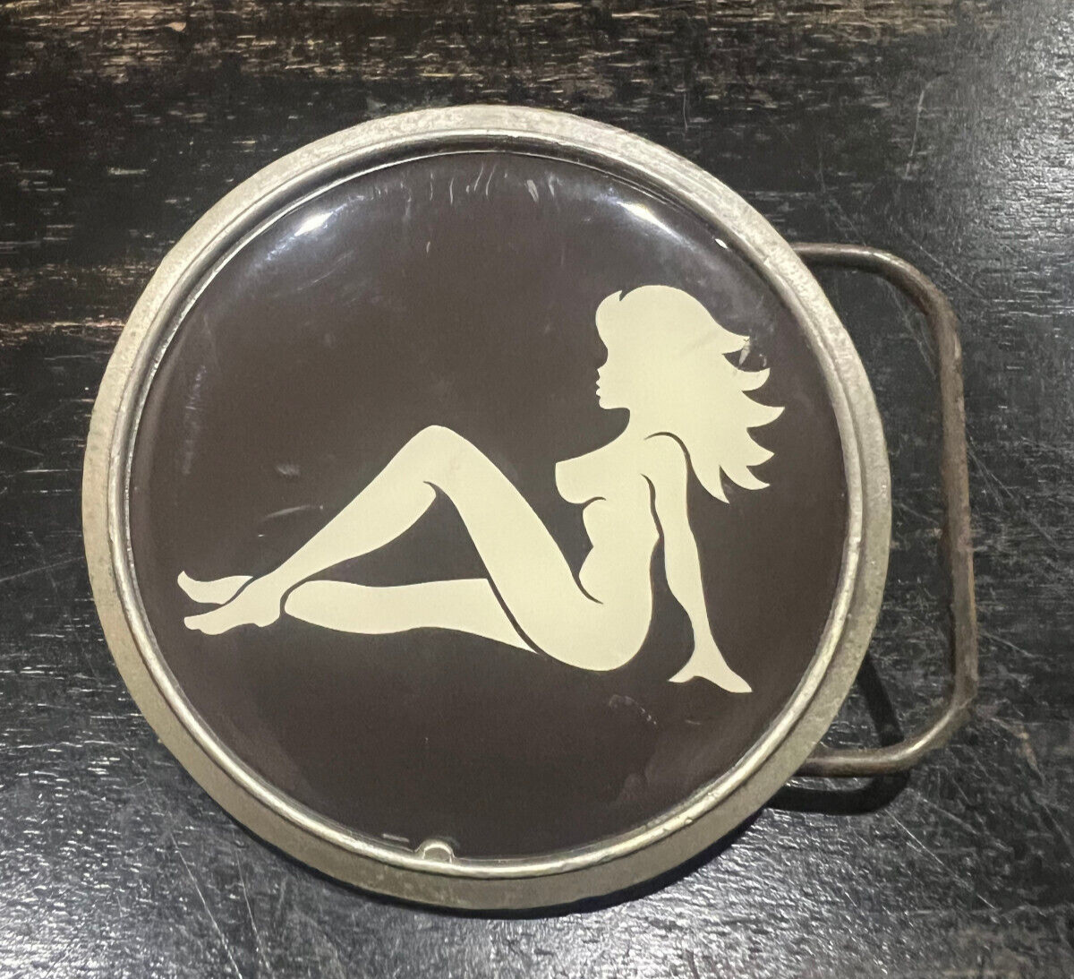 MUDFLAP Sexy Trucker Girl Belt Buckle, Round Pewter Belt Buckle – New