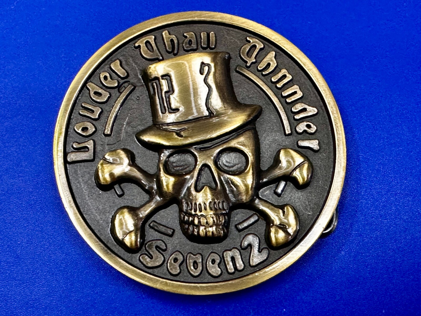 Louder Than Thunder Seven 2 Skull Head Hat Crossbones Gothic Punk Belt Buckle