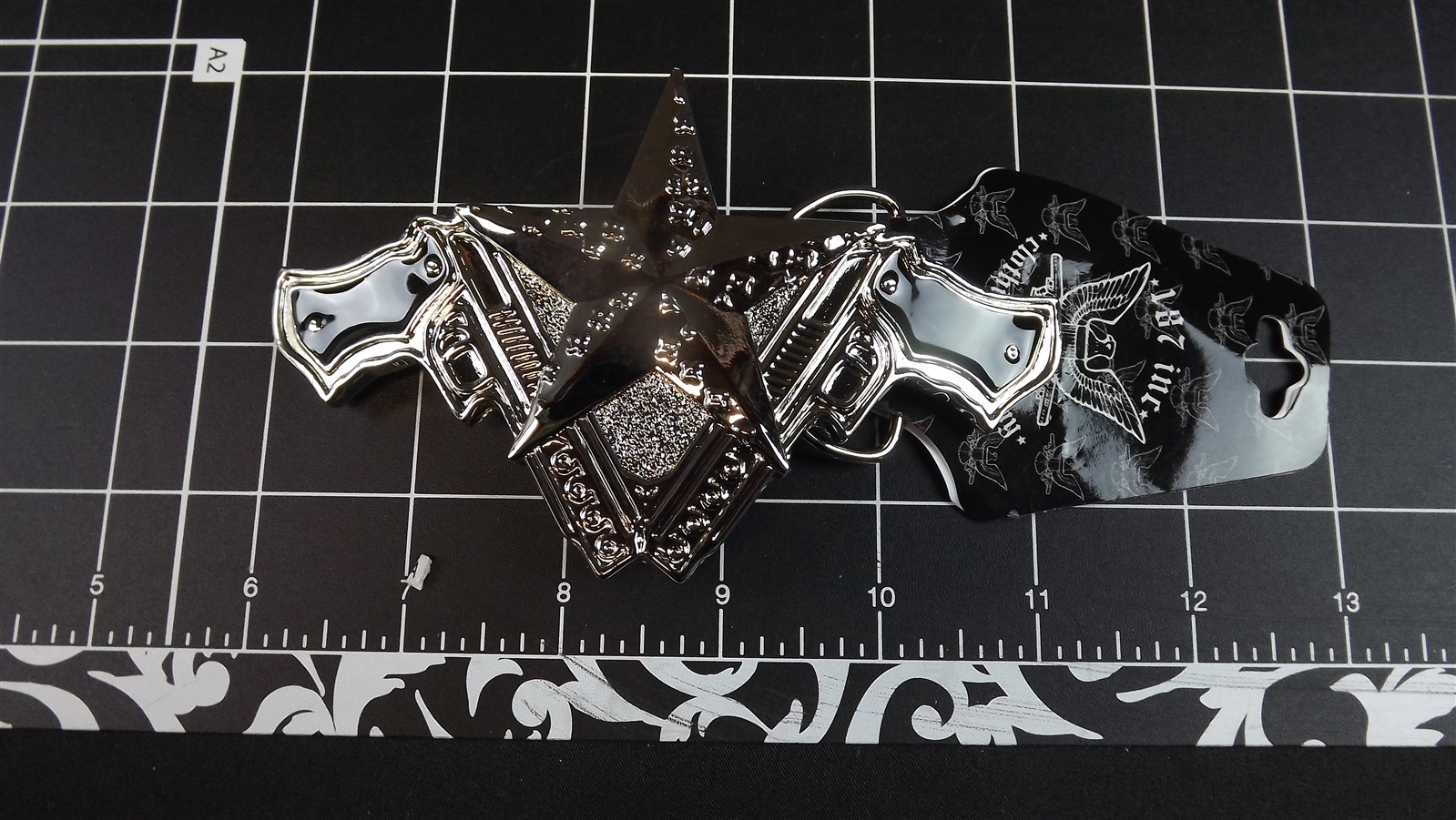 Collectible BRIGHT Finish STAINLESS STEEL Belt Buckle « STAR & PISTOLS » ENAMEL