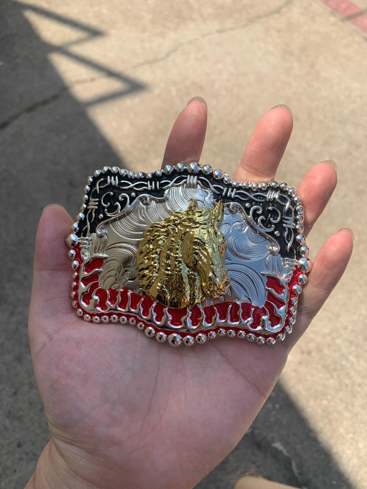 Western Buckle Gold Silver Red Black Red Horse Cowboy Buckle 2 » Hebilla Vaquero
