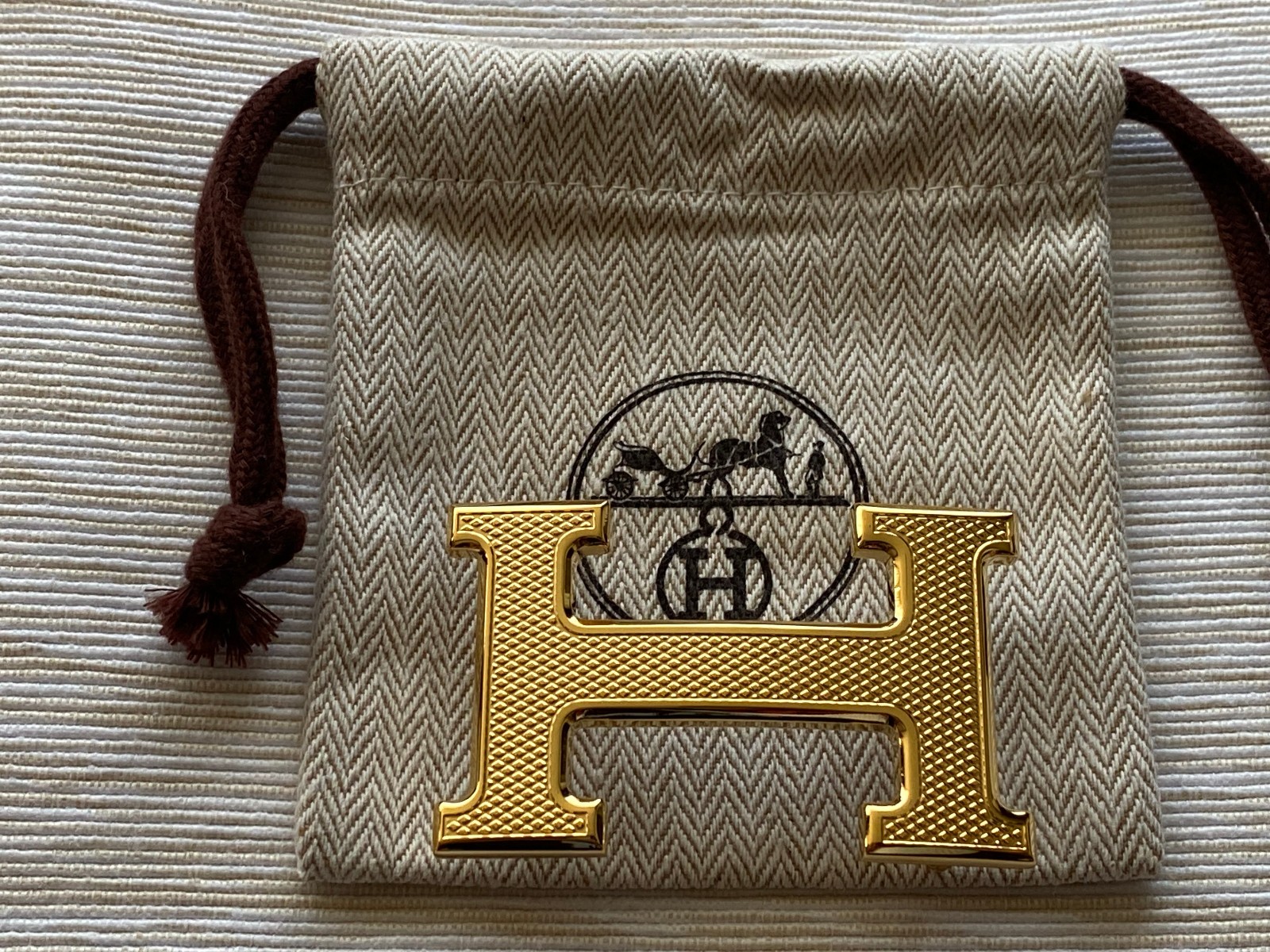 38mm H Belt Buckle Gold
