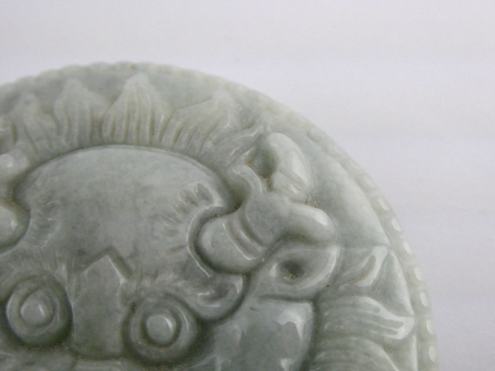 Light Green Jade Carved Dragon Head Foo Dog Belt Buckle 42g 52.05mm Fits 1.5 In