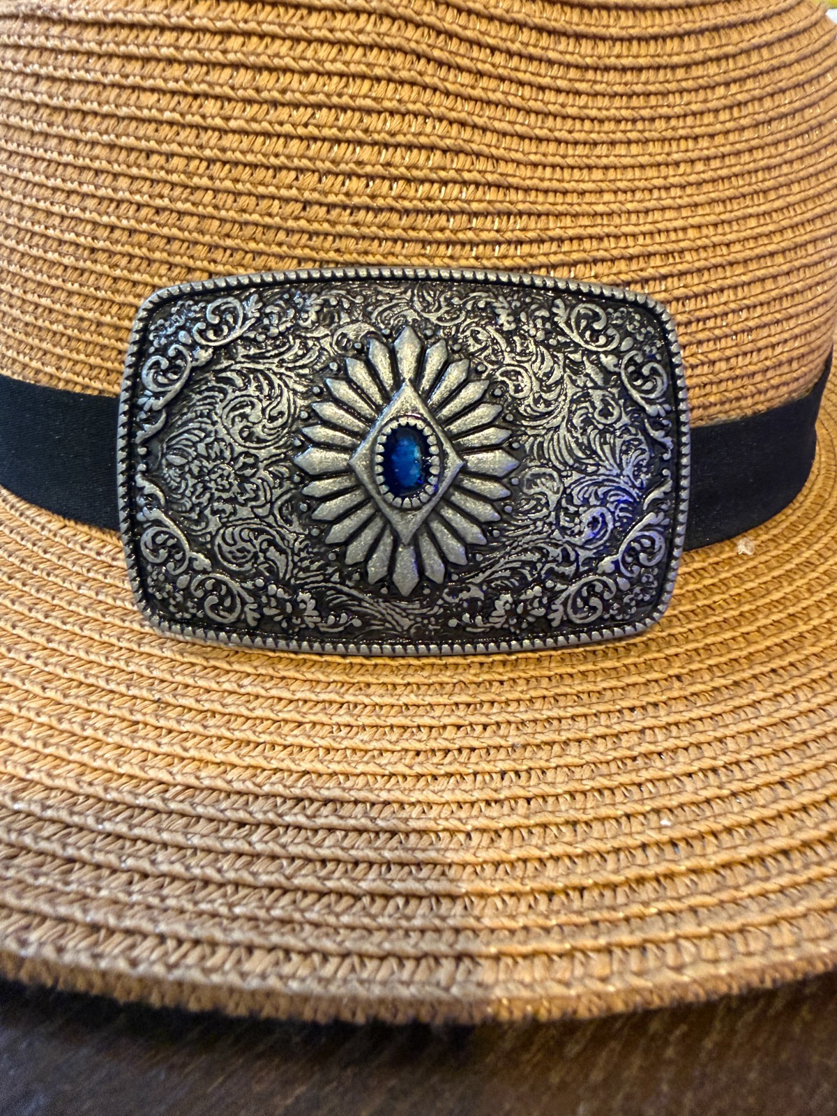 Antiqued Silver Classic Cowboy Pattern Belt Buckle