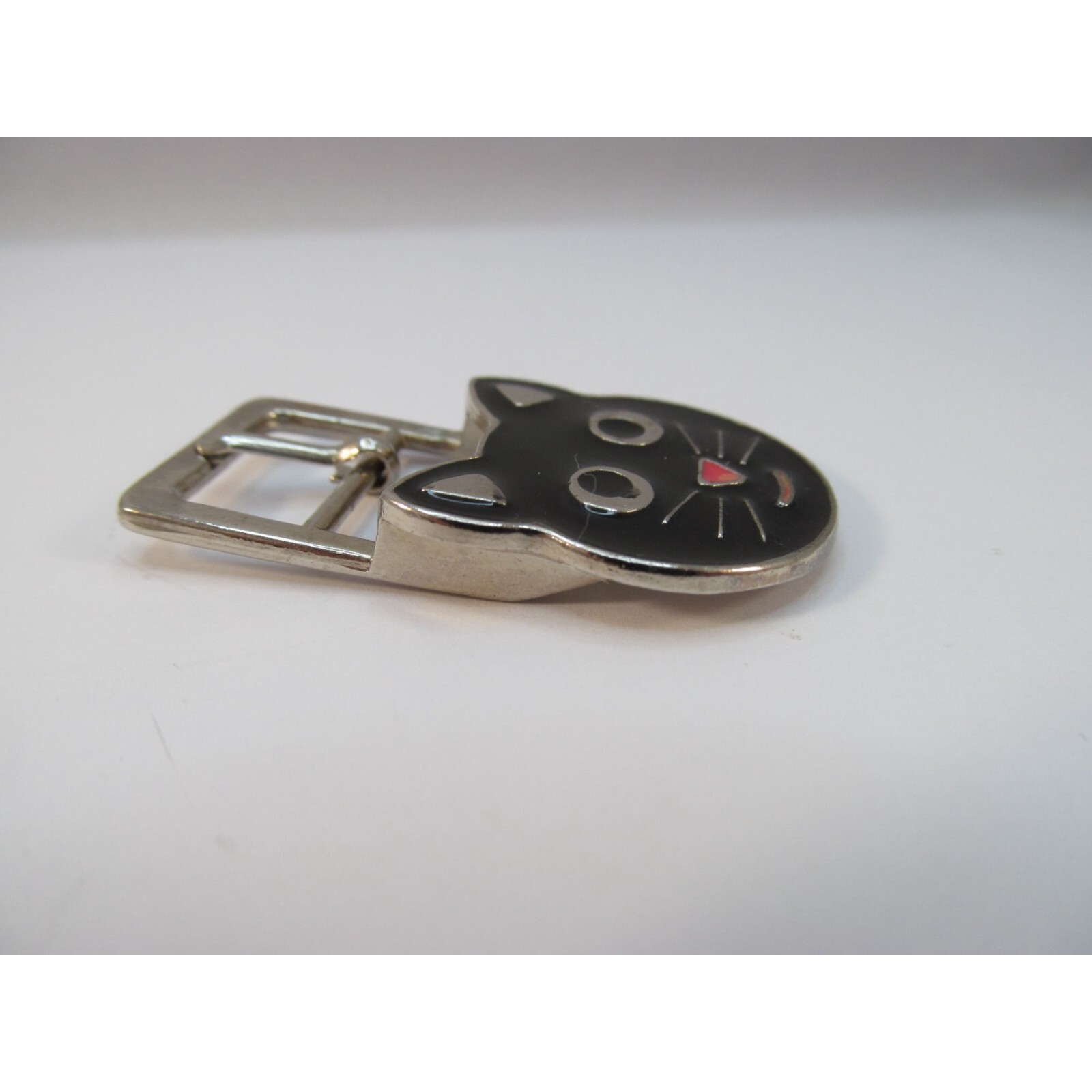 Black Enamel Cat Head Face Small Metal Belt Buckle