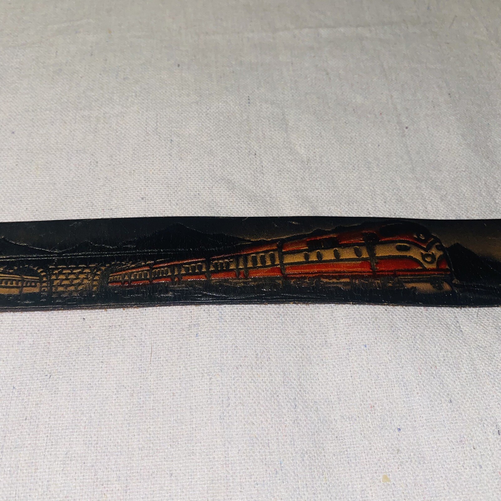 Vintage 1995 Bergamot Leather Embossed Train Belt Colored Railroad Buckle