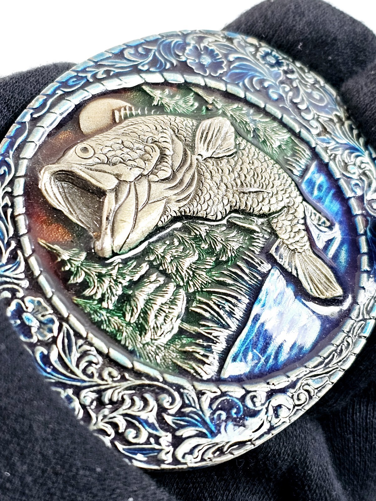 Indiana Metal Craft Belt Buckle Jumping Largemouth Bass Fish Embossed 1982 Vtg