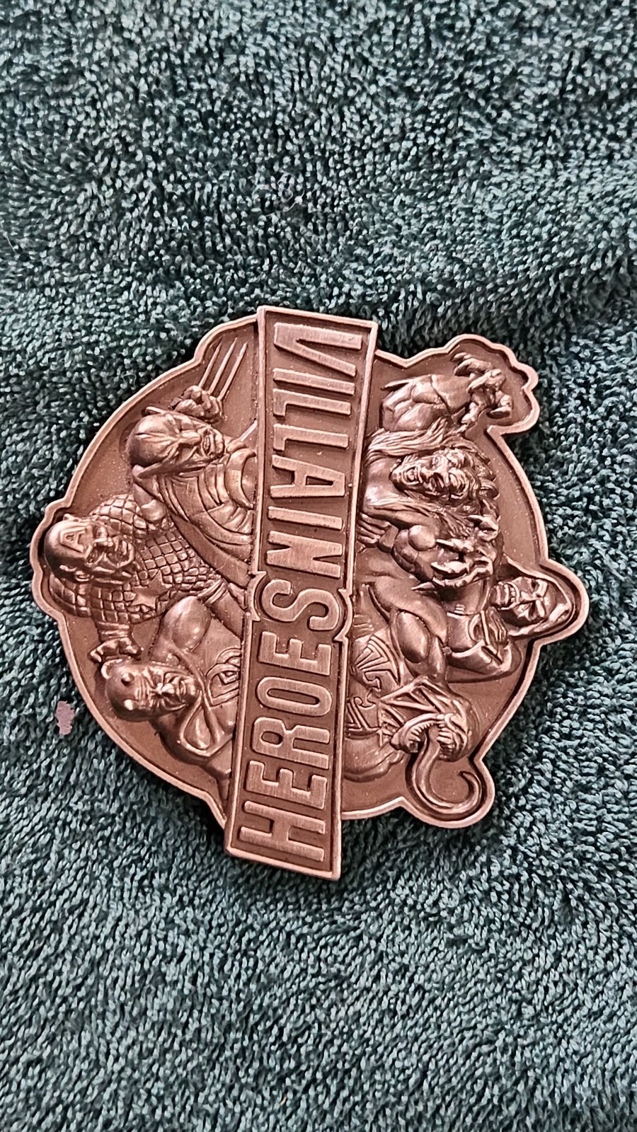 2009 MARVEL Comic HEROES VS. VILLAINS Brass BELT BUCKLE – Nickel Color BRAND NEW