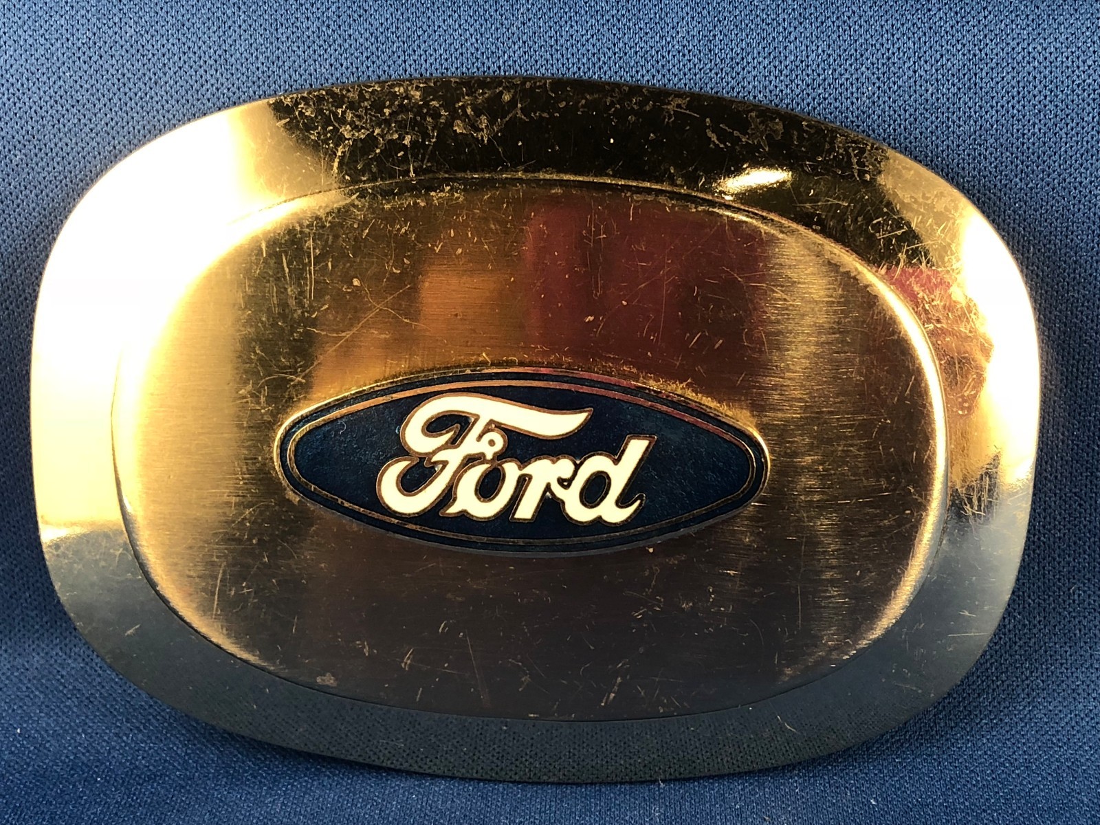 Vintage FORD silvertone rectangular/oval metal belt buckle, 3 7/8&Prime; X 2 7/8&Prime;