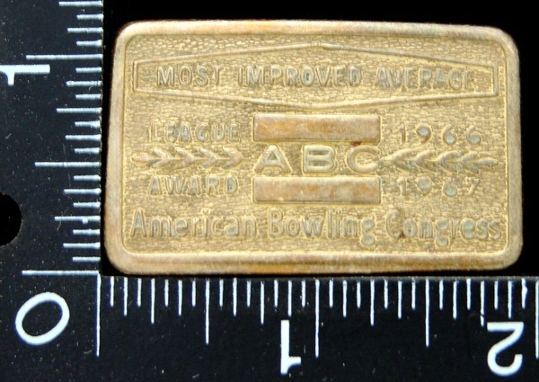 MG10160 1966-1967 **ABC LEAGUE AWARD** IMPROVERD AVERAGE BELT BUCKLE