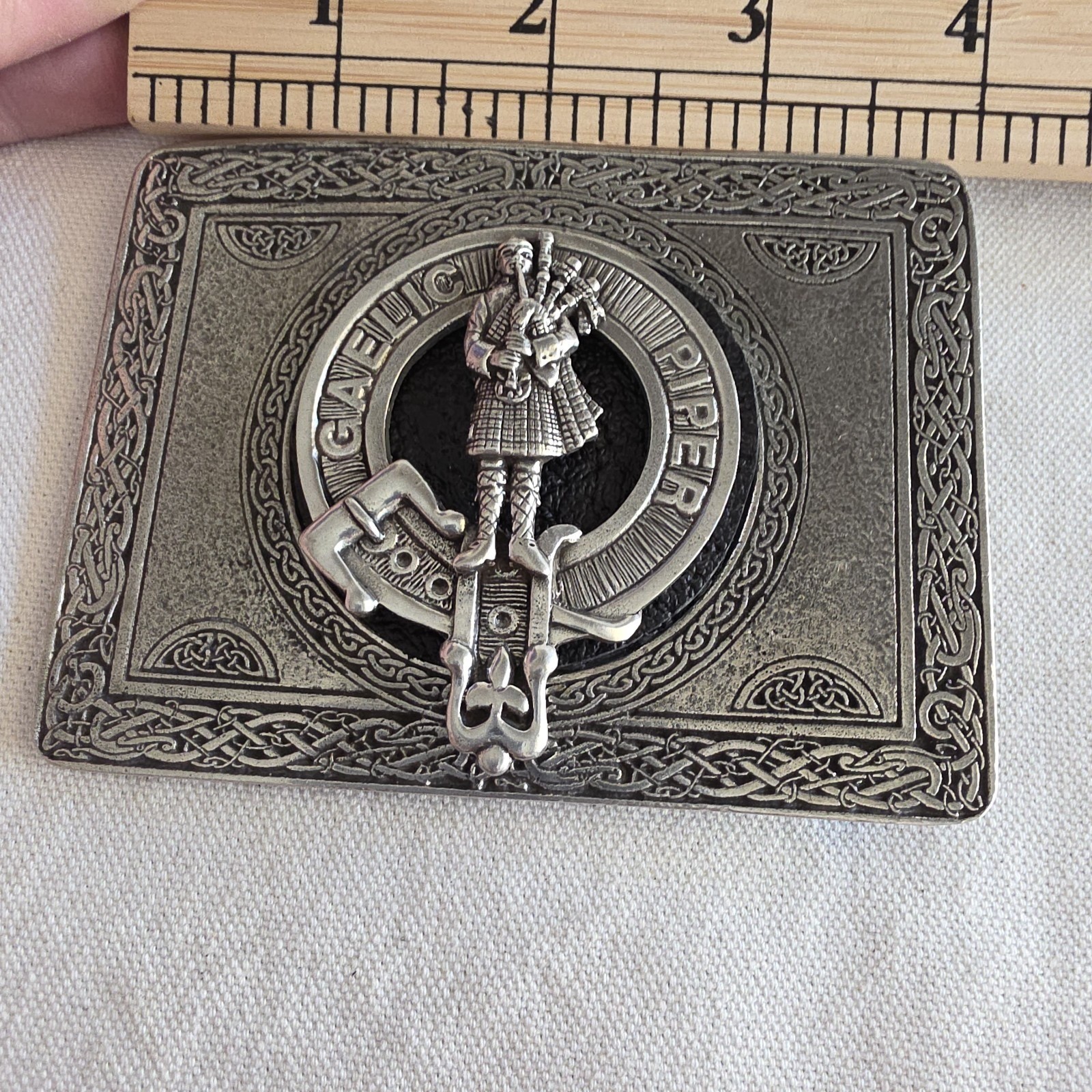 Rectangle Pewter Clan Belt Buckle w/ Pewter Gaelic Piper Crest Pin (Removeable)