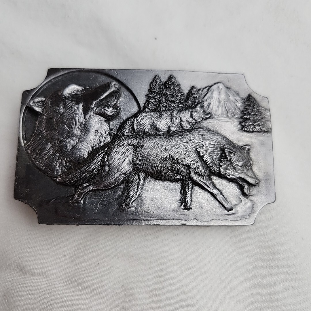 Vintage Wolves Belt Buckle Rectangle 1991 Arroyo Grande 3.25in By 2in Made USA