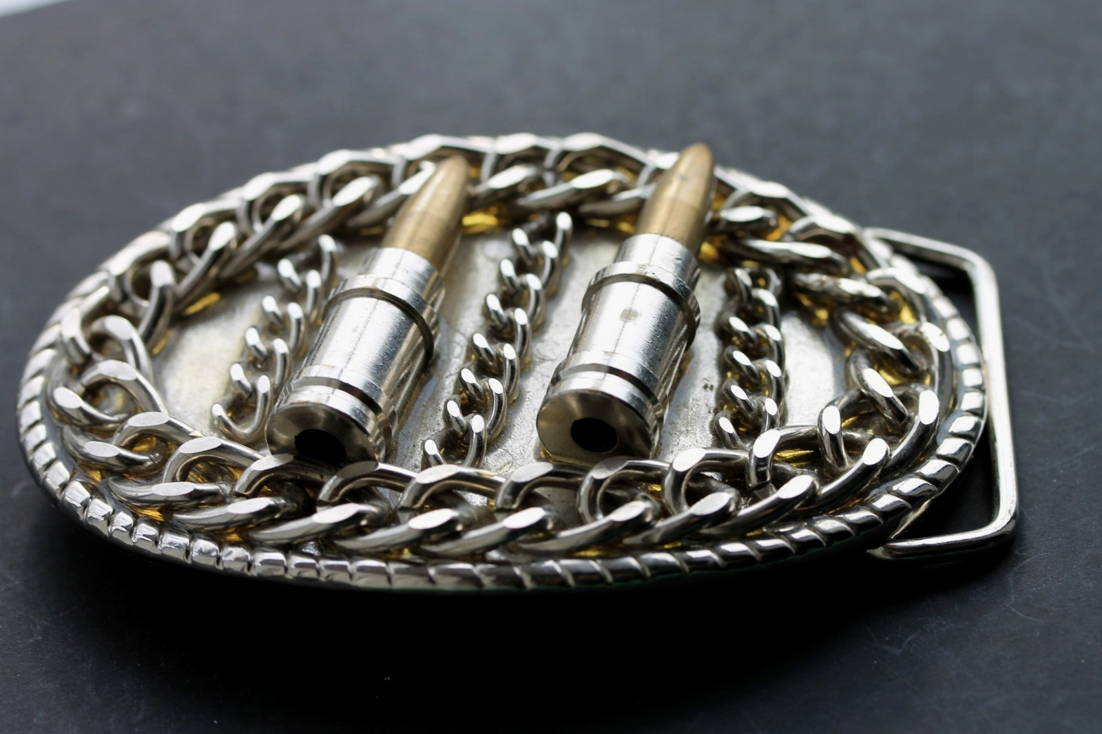 Gun Rifle Bullets Chain Cowboy Hunter Silver Tone Belt Buckle