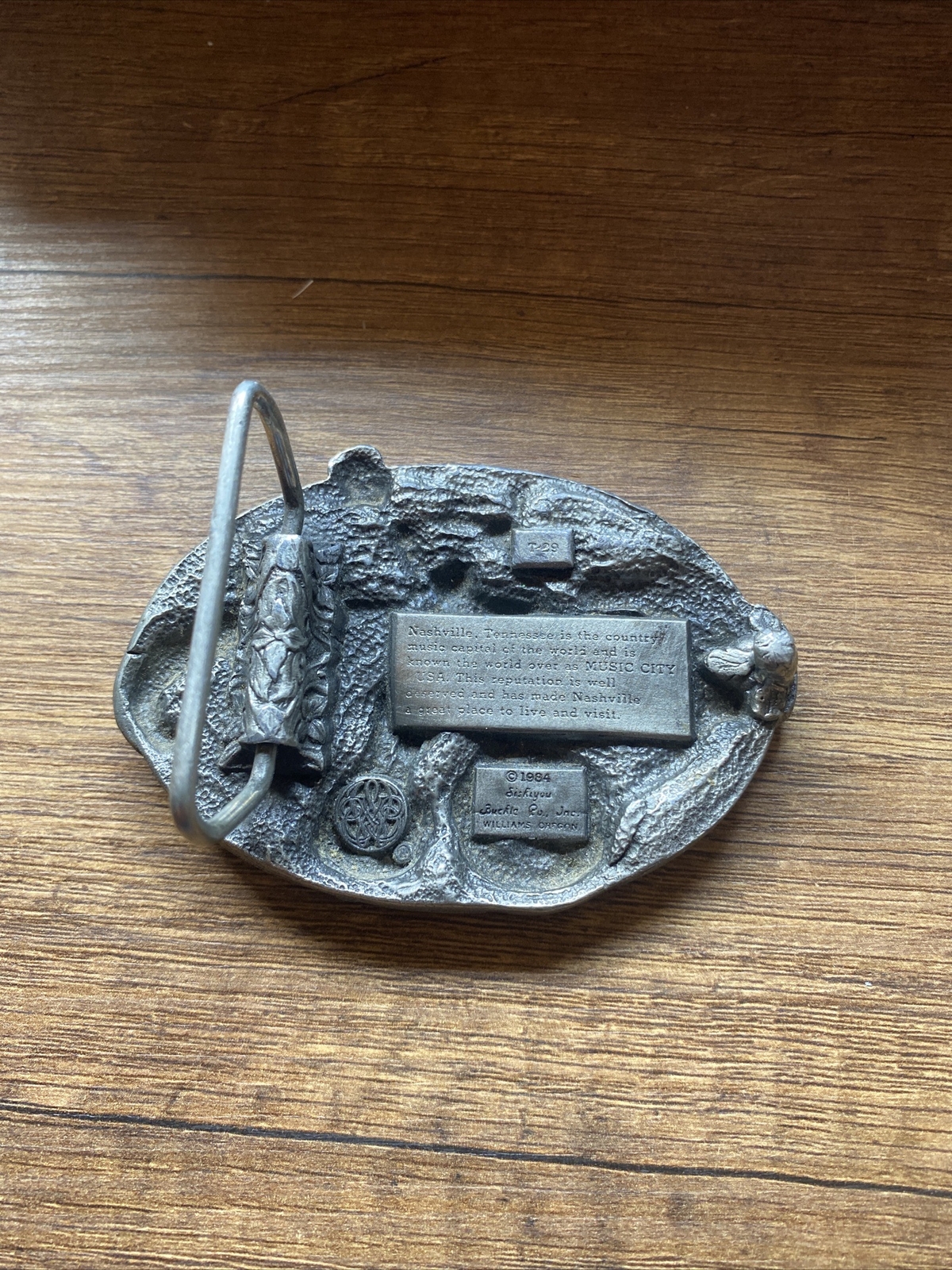 Vintage NASHVILLE MUSIC CITY USA metal Belt Buckle Pewter Banjo Fiddle Country
