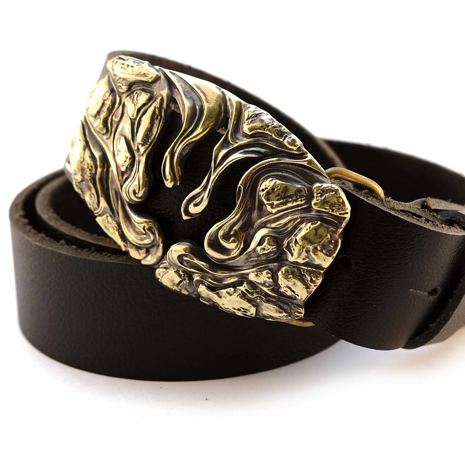 Handmade brass belt buckle Lava Trident, Ukrainian Polygonal Low poly design