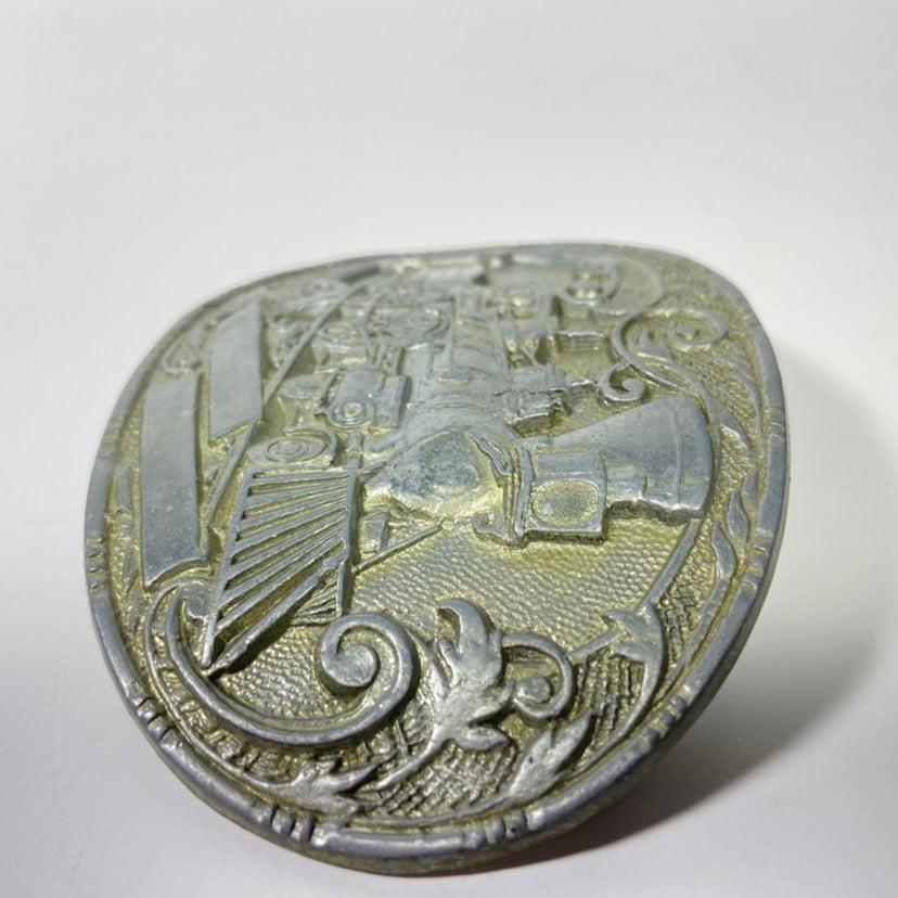 3.5&Prime; x 2.75&Prime; Vintage Train Locomotive Railroad Belt Buckle
