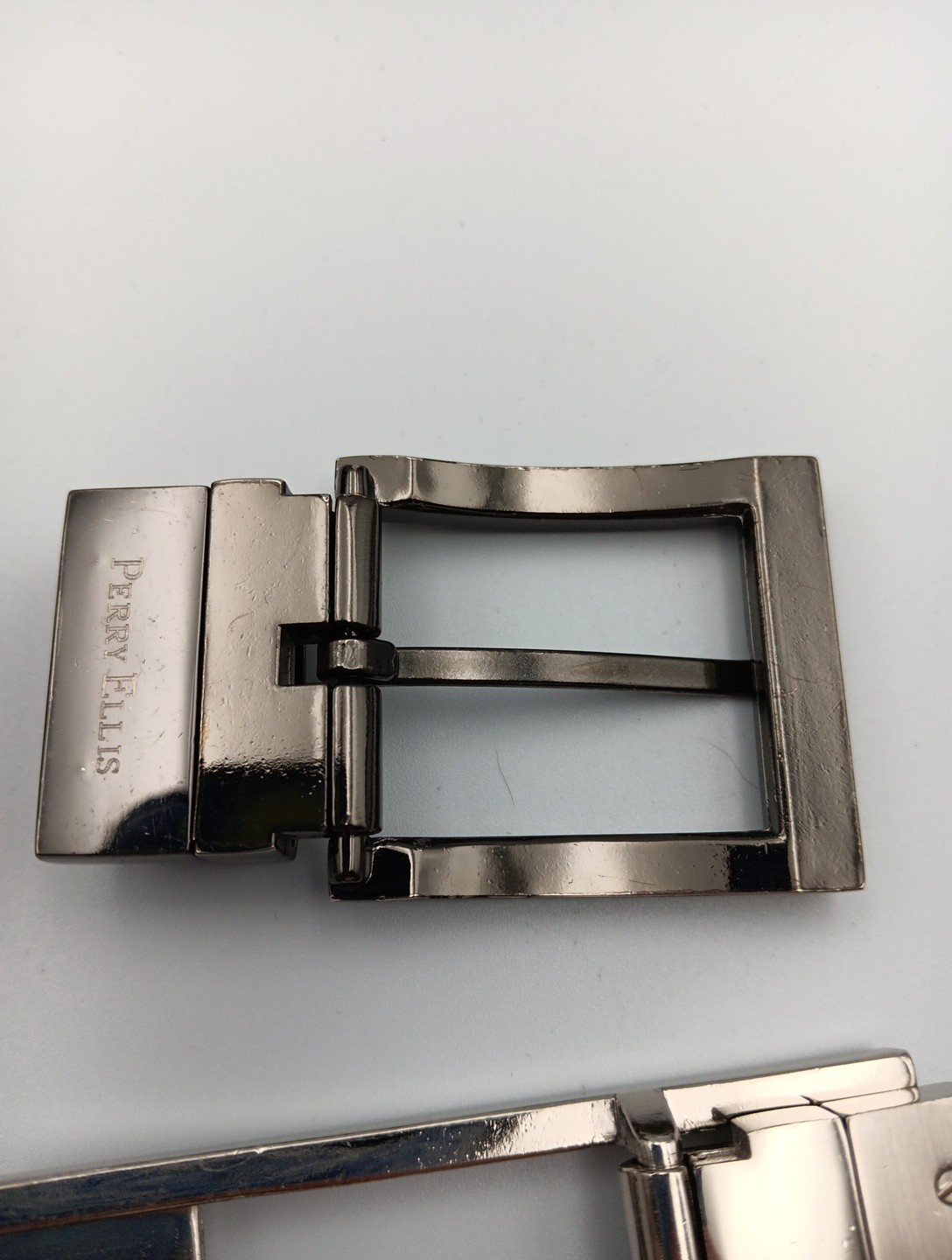 Lot of 4 Mens Assorted Designer Brands Chrome Metal Silver Belt Buckles