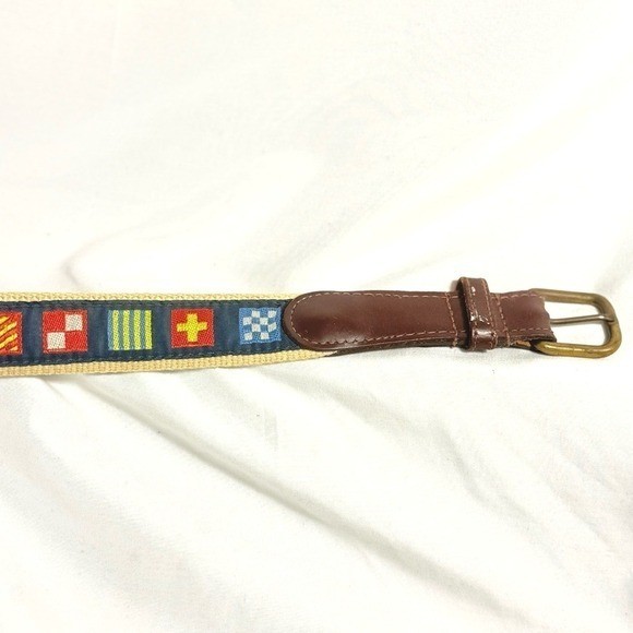 Navy & Cream Nautical 36 Signal Flag Webbed Belt measures 40&Prime; brass buckle