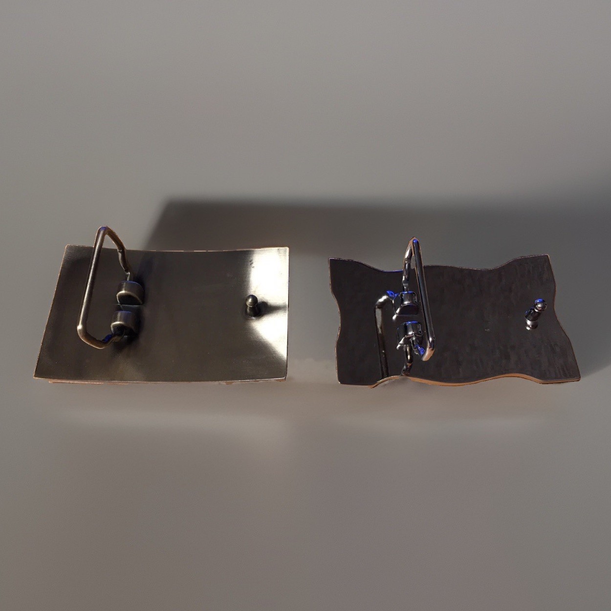 Set Of 2 Bradford Exchange Collectible Budweiser Beer Belt Buckles COA TEMPLATE