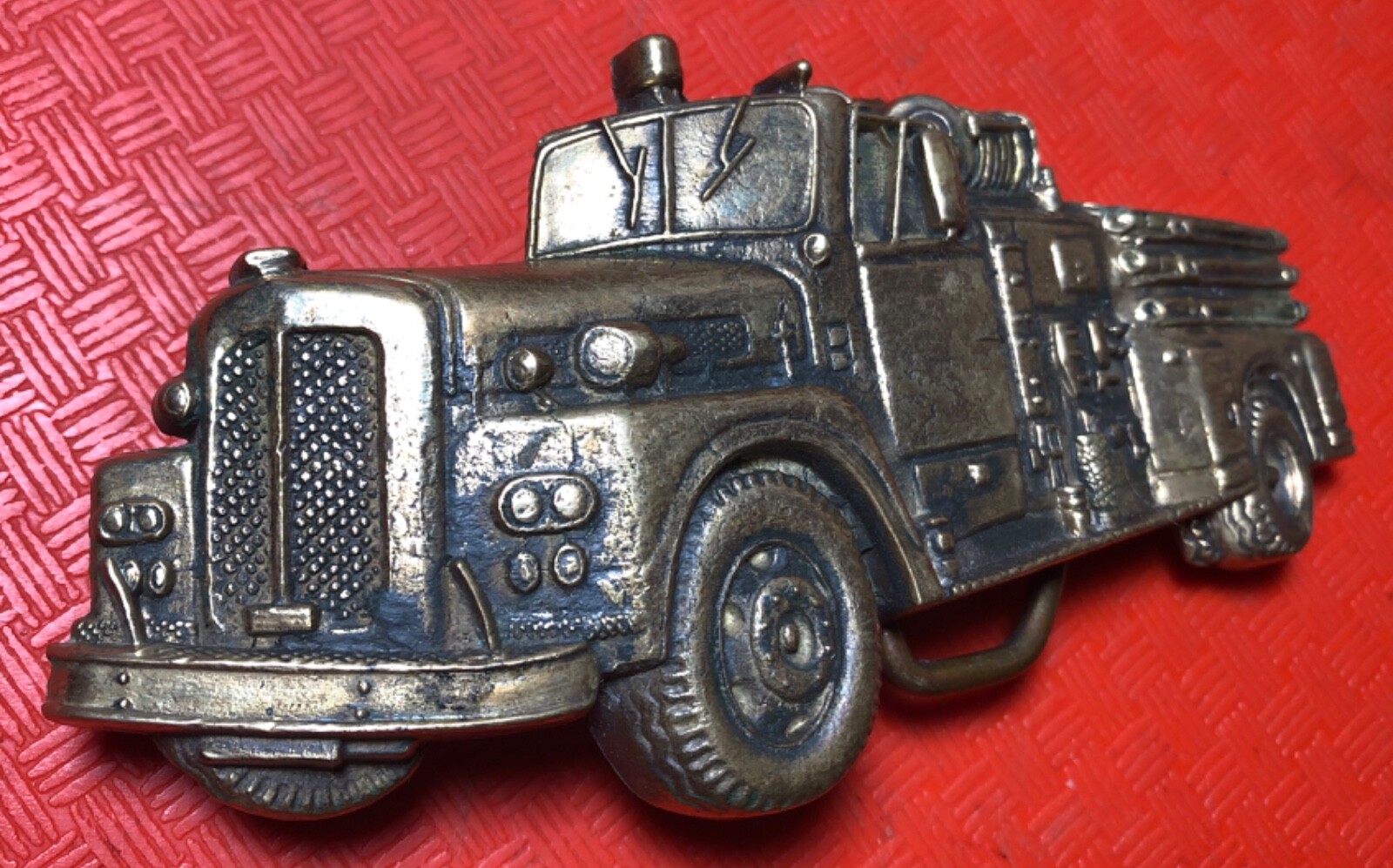 Cast Brass 1978 BARON BELT BUCKLE 6057 Antique FIRETRUCK PUMPER TRUCK ENGINE