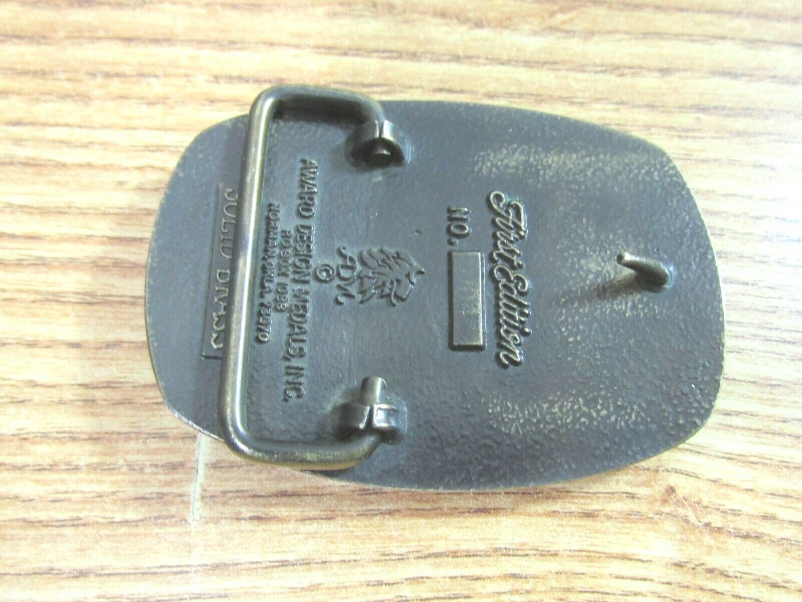 FIRST EDITION VIETNAM VETERAN U.S. NAVY AWARD DESIGN METALS BELT BUCKLE NO 104