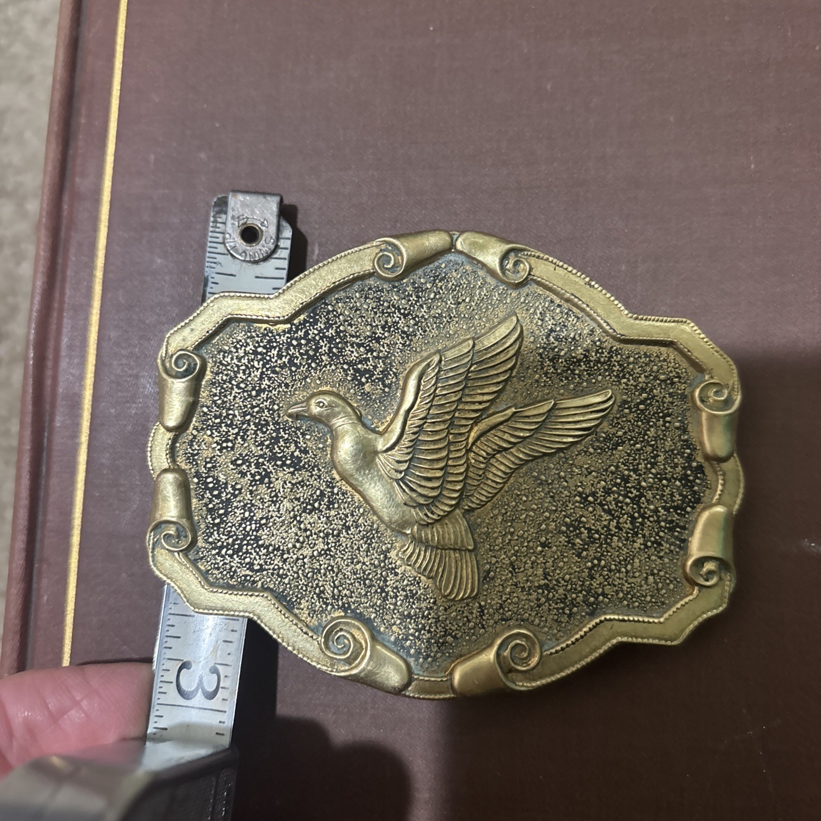 PHEASANT IN FLIGHT FLYING BIRD WILDLIFE HUNTING BRASS TONED BELT BUCKLE