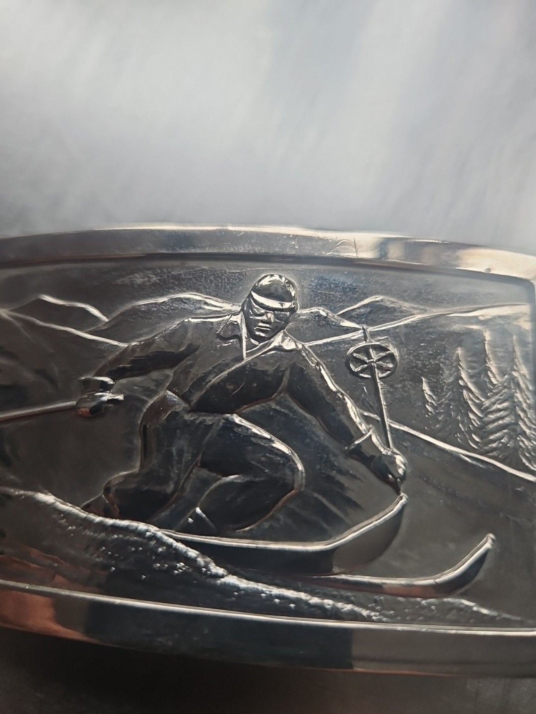 JUSTIN BELT CO. FORT WORTH TEXAS Vintage Skiing Silver Tone Belt Buckle