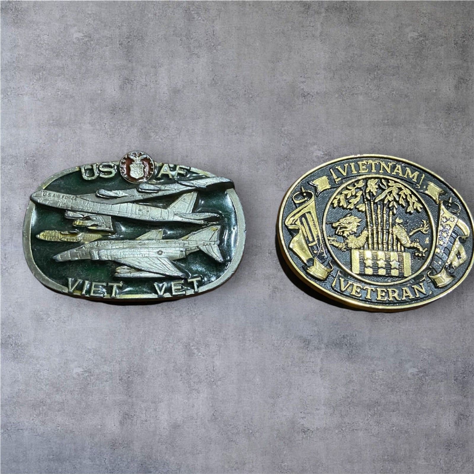 USA Vintage 1988 Vietnam Vet Air Force Veteran Belt Buckles (2) Gold Gray