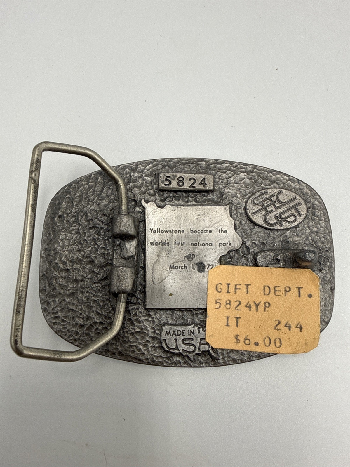 Spec-Cast Yellowstone National Forest ELK Belt Buckle 5824