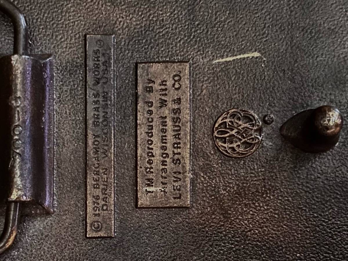 Levi&rsquo;s Belt Buckle LEVI STRAUSS & Co70s 1976 Vintage JAPAN JP