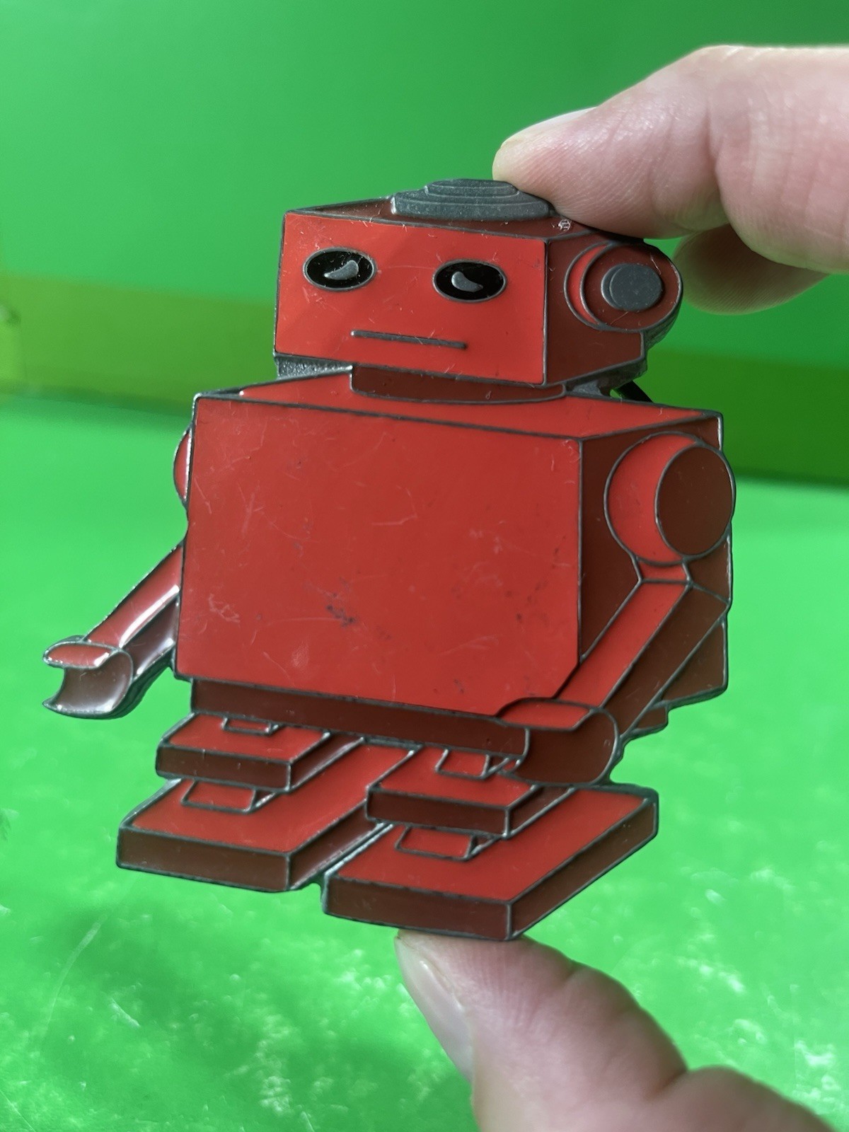 DIECUT ROBOT ART Red PEWTER BELT BUCKLE 2008 Great American Products.