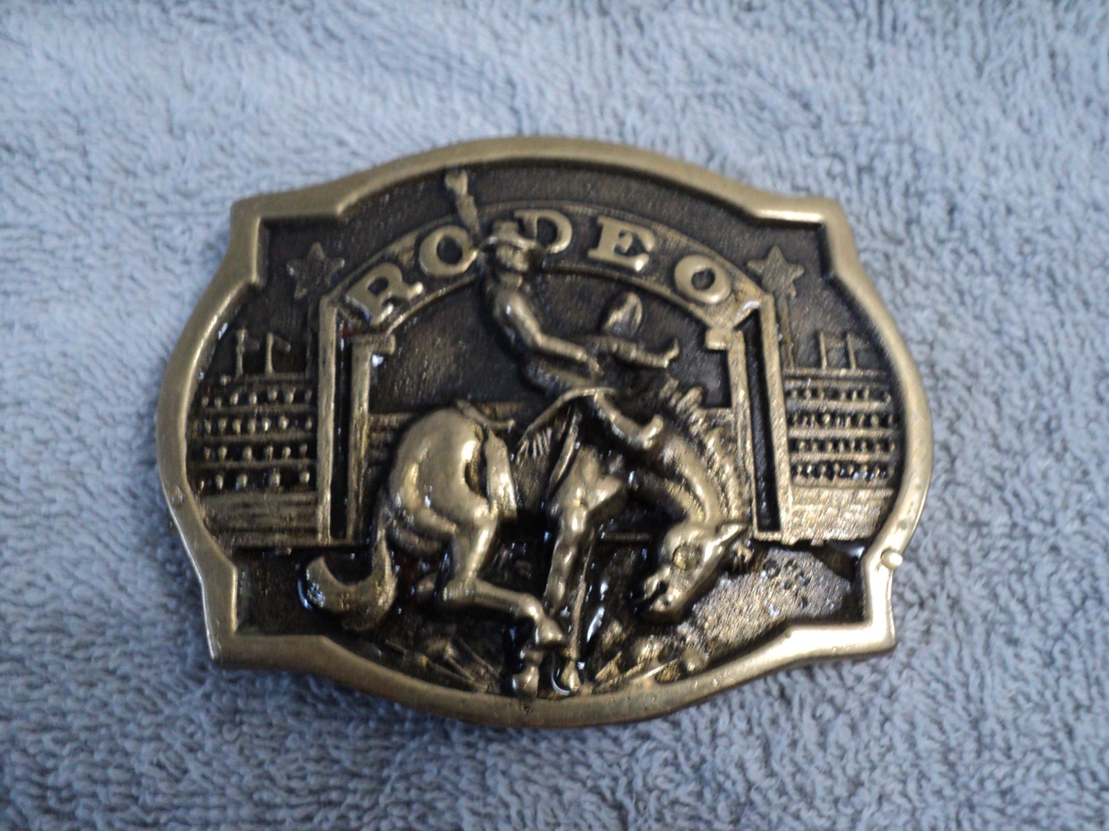 Vintage Heritage Mint 1983 Rodeo Bronc Rider Solid Brass Belt Buckle HL-3892