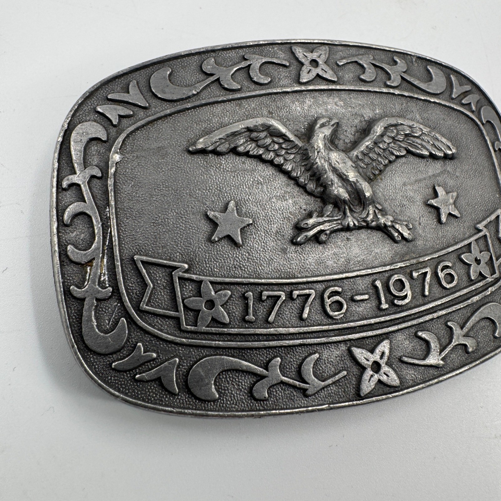 Celebrity Belt Buckle Unisex OS Silver Bicentennial 1776-1976 Eagle Americana