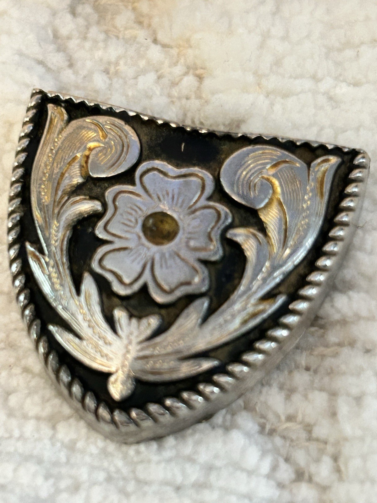 Montana Silversmiths Silver Plated Oval Flying Eagle Belt Buckle & Belt Tip/Cap