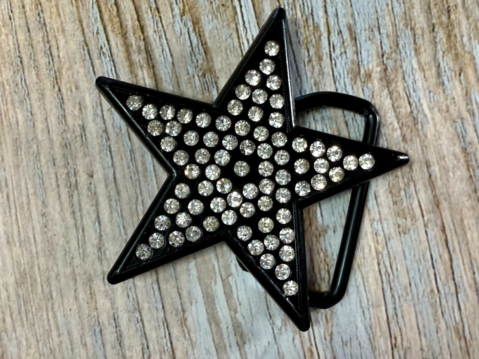 Star Shaped Buckle Rage – Clear Rhinestone Covered Black Metal Belt Buckle