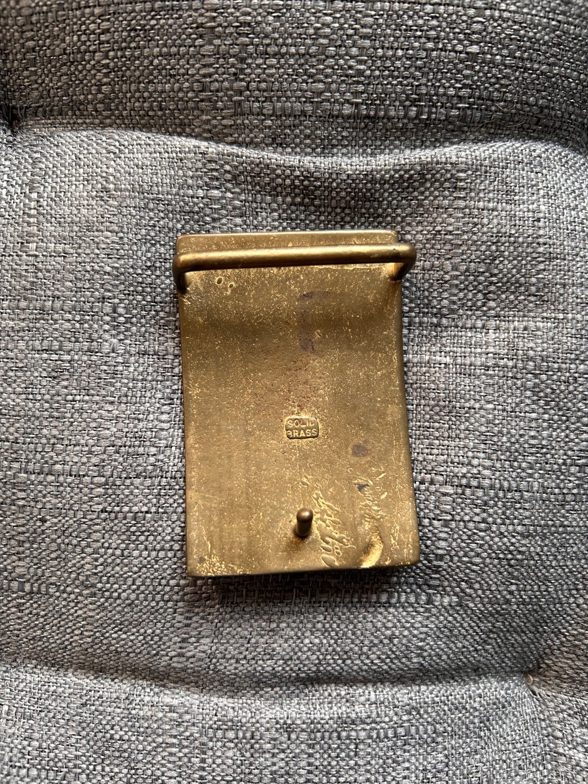 DKNY Donna Karan vintage solid brass retro military crown swords belt buckle