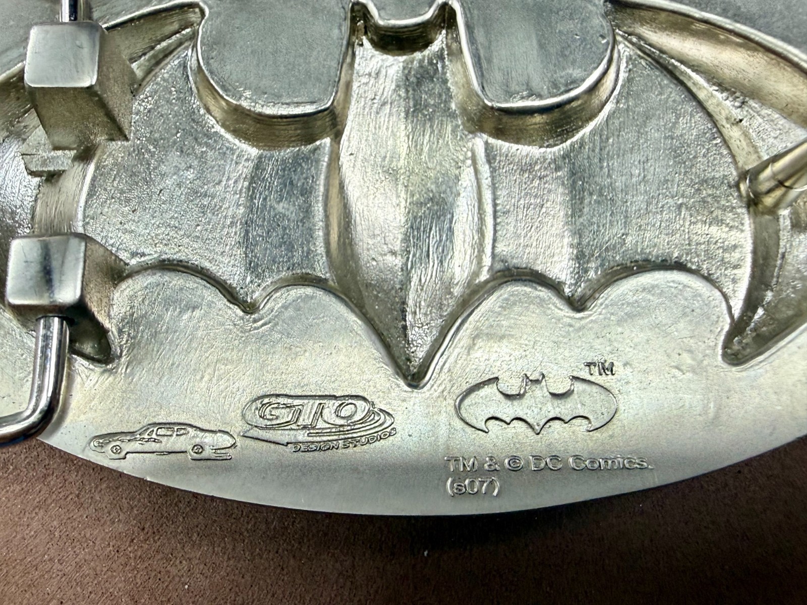 Batman DC Comics Superhero S07 Black & Silver Color Used Oval Belt Buckle